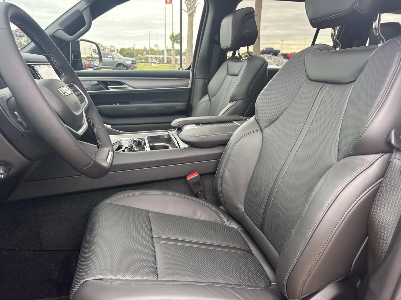 2026 Jeep Grand Wagoneer GRAND WAGONEER UPLAND 4X4