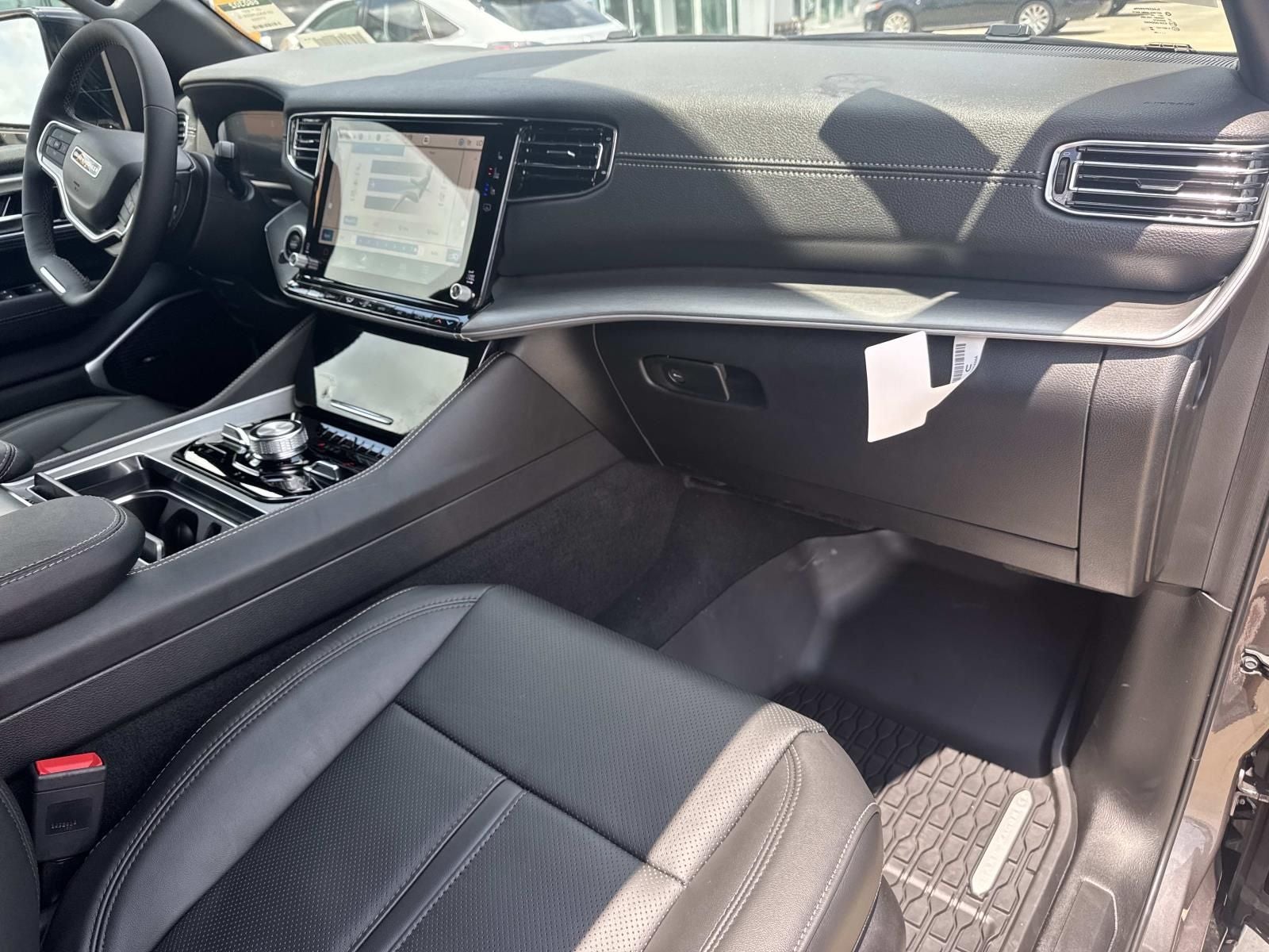 2026 Jeep Grand Wagoneer GRAND WAGONEER UPLAND 4X4