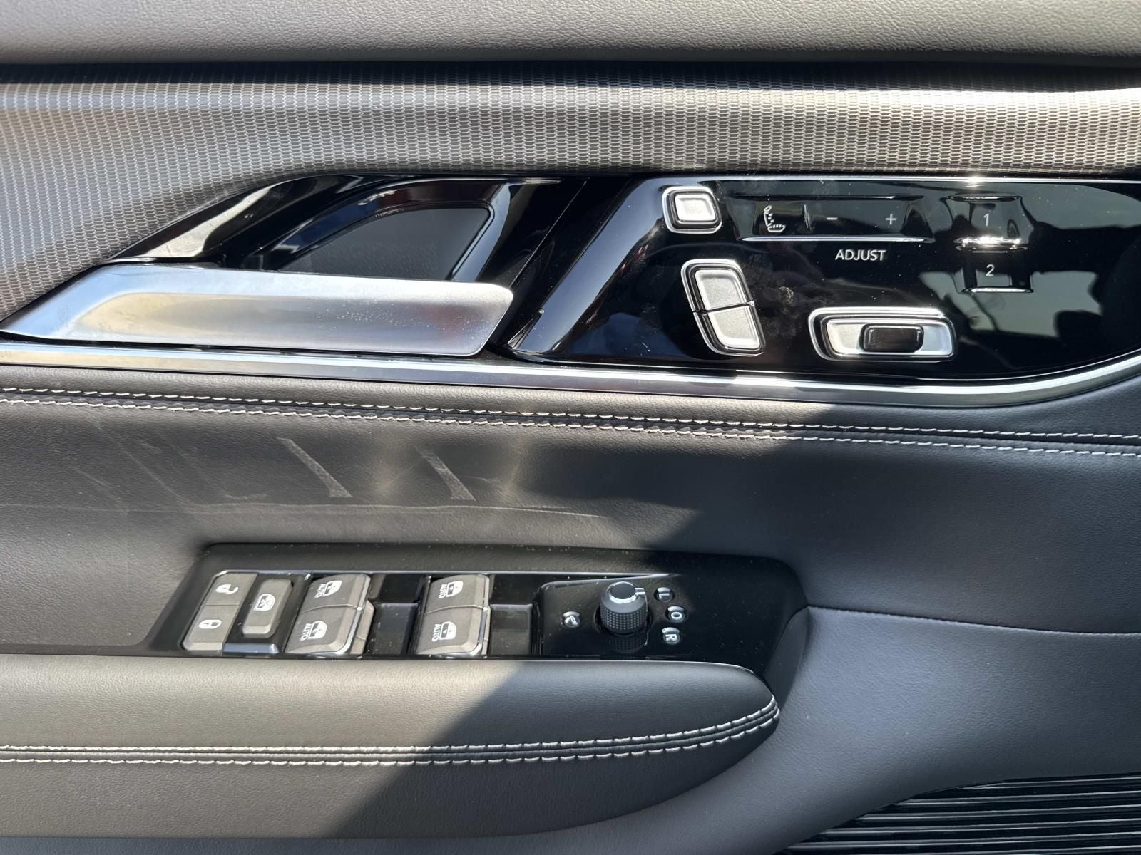 2026 Jeep Grand Wagoneer GRAND WAGONEER SUMMIT OBSIDIAN 4X4
