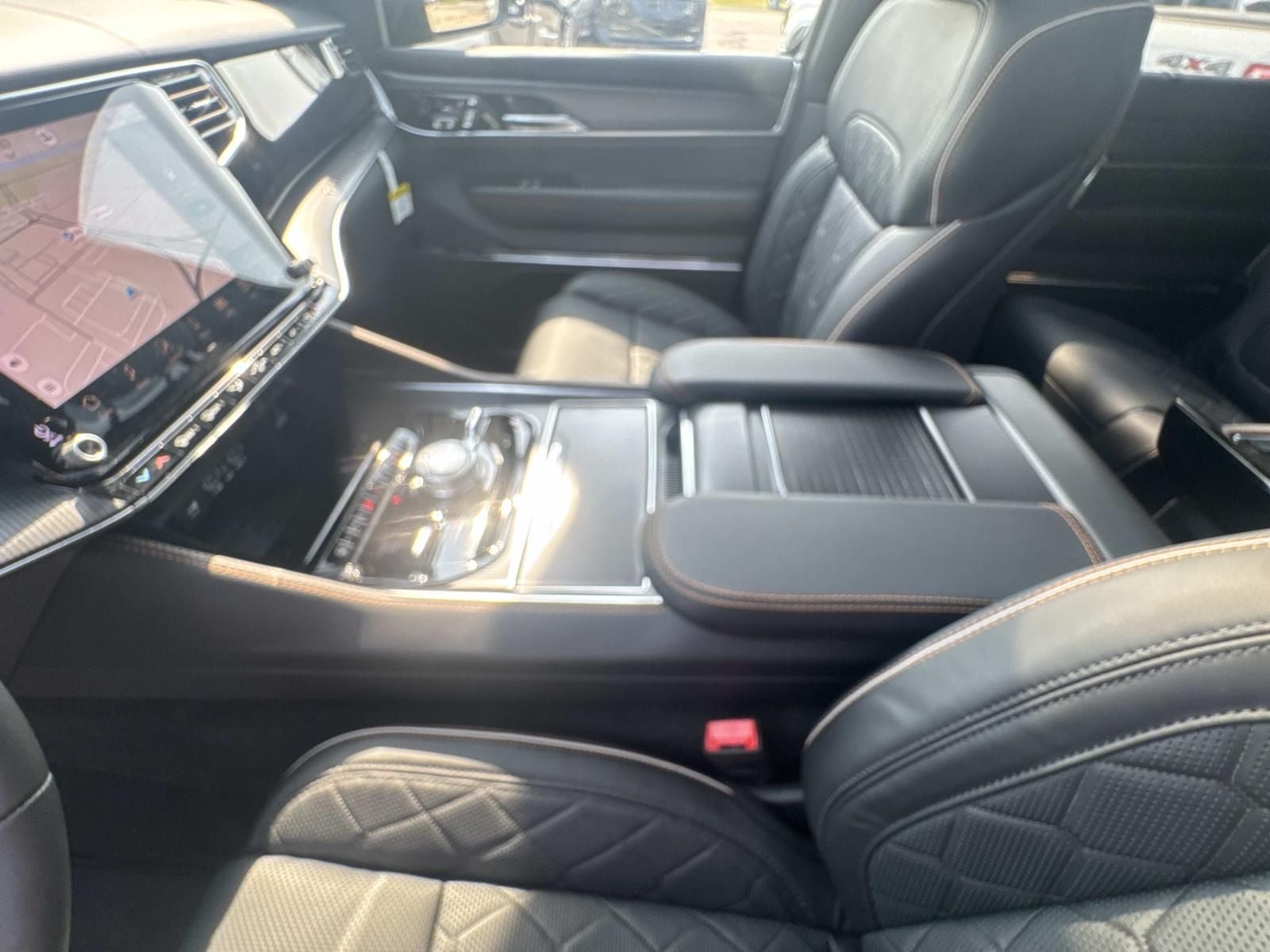 2026 Jeep Grand Wagoneer GRAND WAGONEER SUMMIT RESERVE 4X4