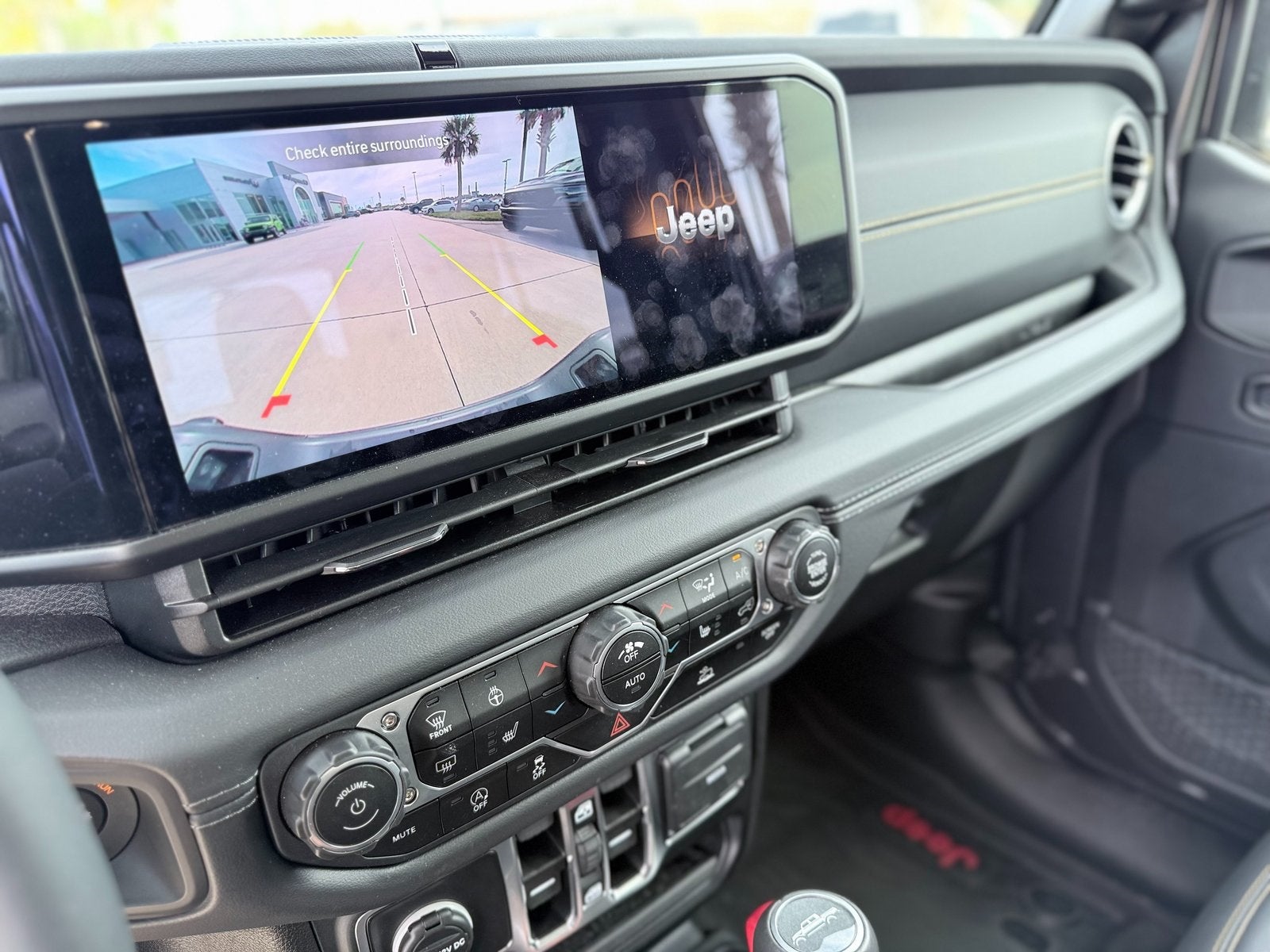 2025 Jeep Gladiator High Tide