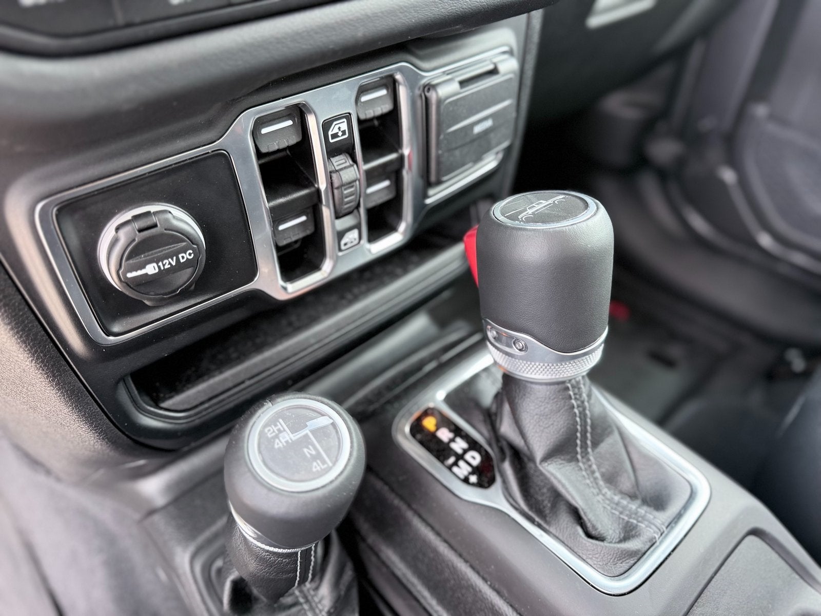 2025 Jeep Gladiator High Tide