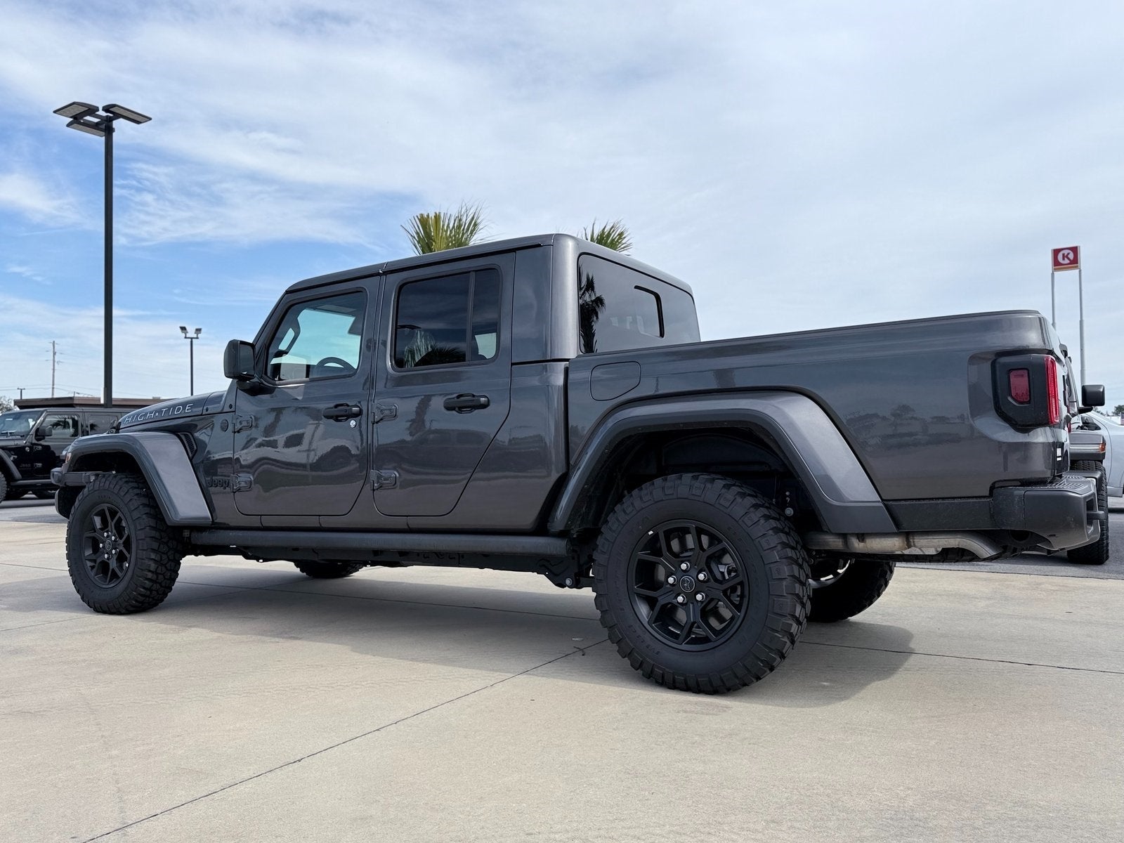 2025 Jeep Gladiator High Tide