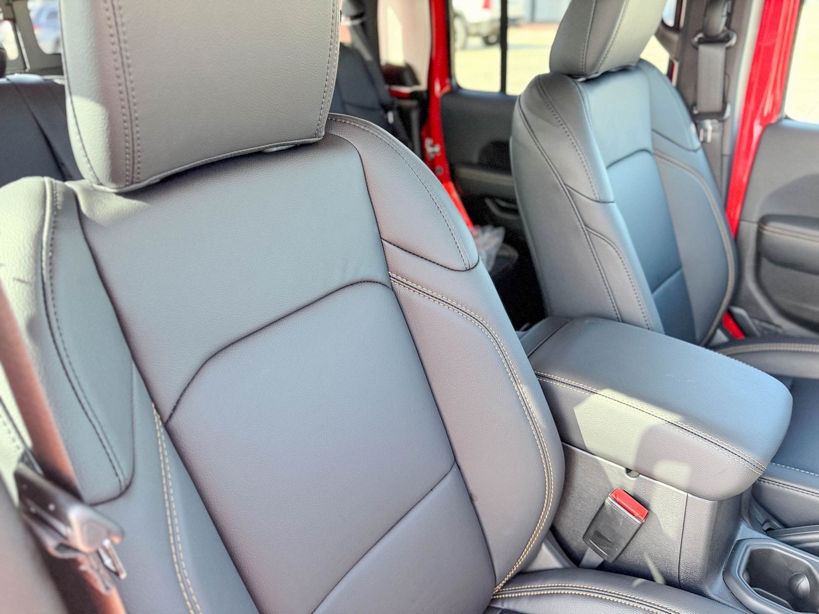 2025 Jeep Gladiator GLADIATOR HIGH TIDE 4X4