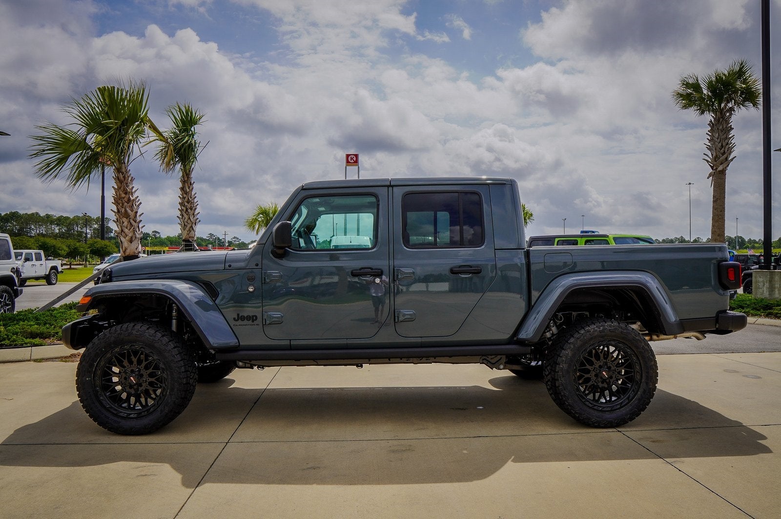 2025 Jeep Gladiator GLADIATOR NIGHTHAWK 4X4