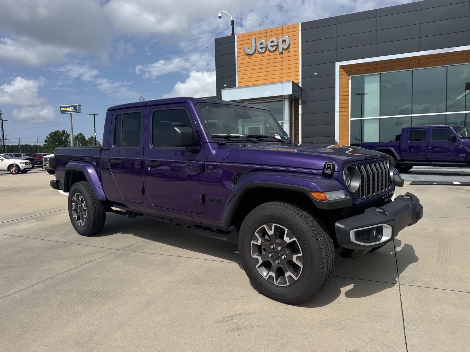 2026 Jeep Gladiator GLADIATOR SAHARA 4X4