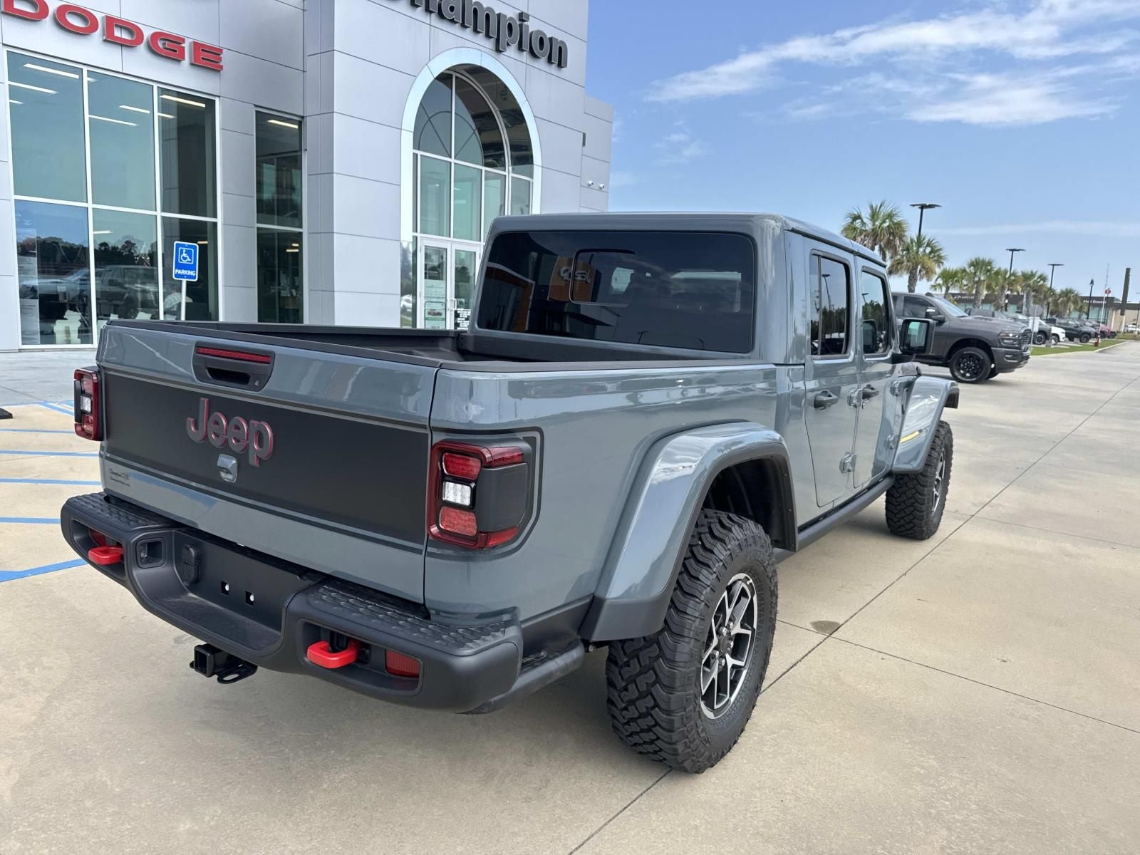 2026 Jeep Gladiator GLADIATOR SHADOW OPS 4X4