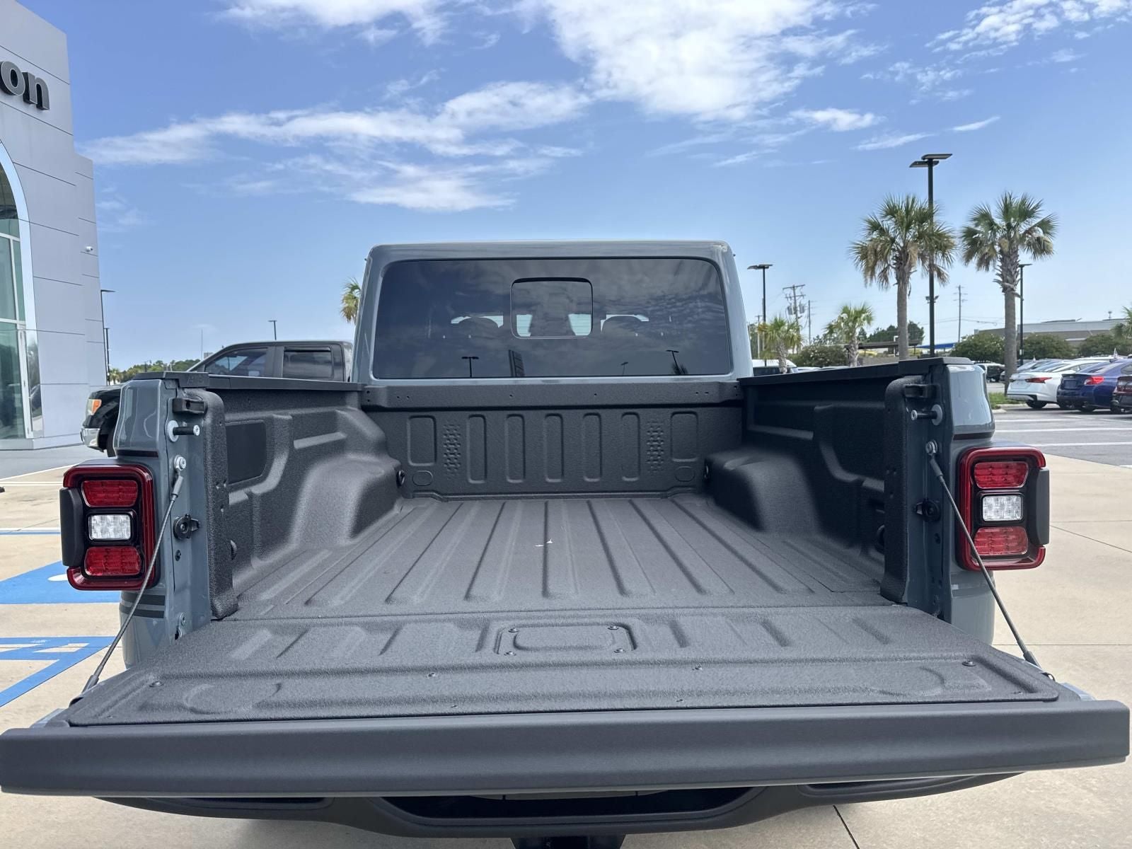 2026 Jeep Gladiator GLADIATOR SHADOW OPS 4X4
