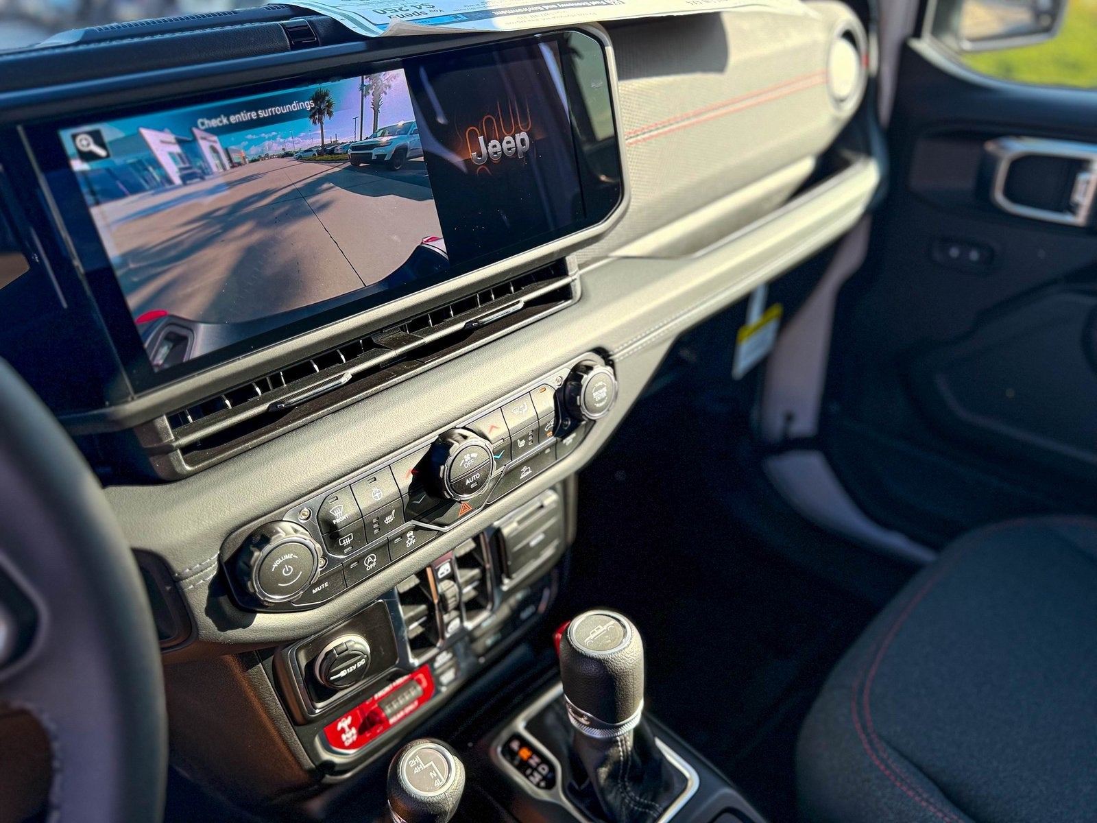 2025 Jeep Gladiator GLADIATOR RUBICON 4X4