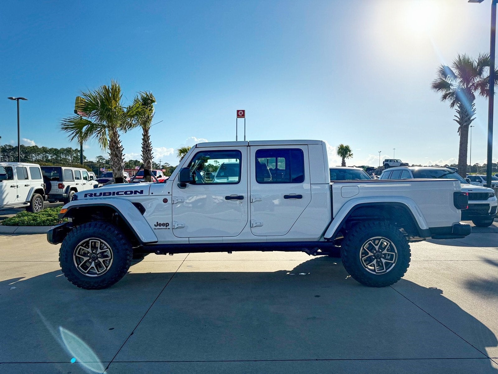 2025 Jeep Gladiator GLADIATOR RUBICON 4X4