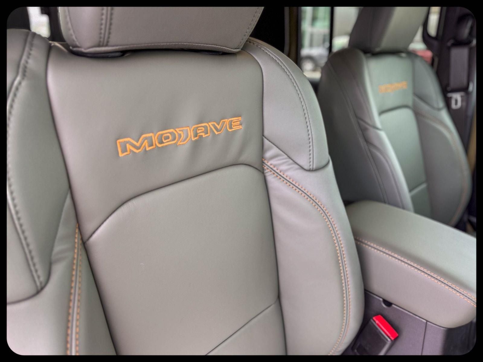 2026 Jeep Gladiator GLADIATOR MOJAVE X 4X4