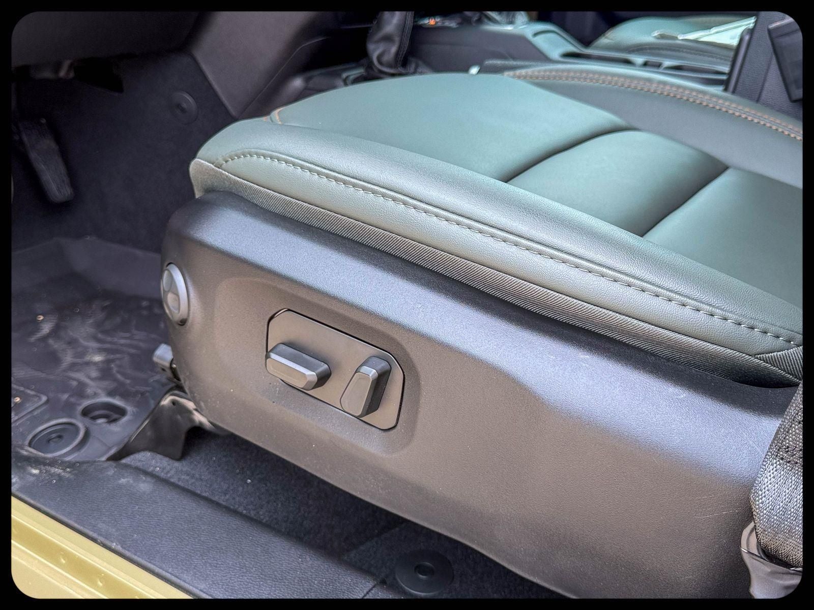 2026 Jeep Gladiator GLADIATOR MOJAVE X 4X4