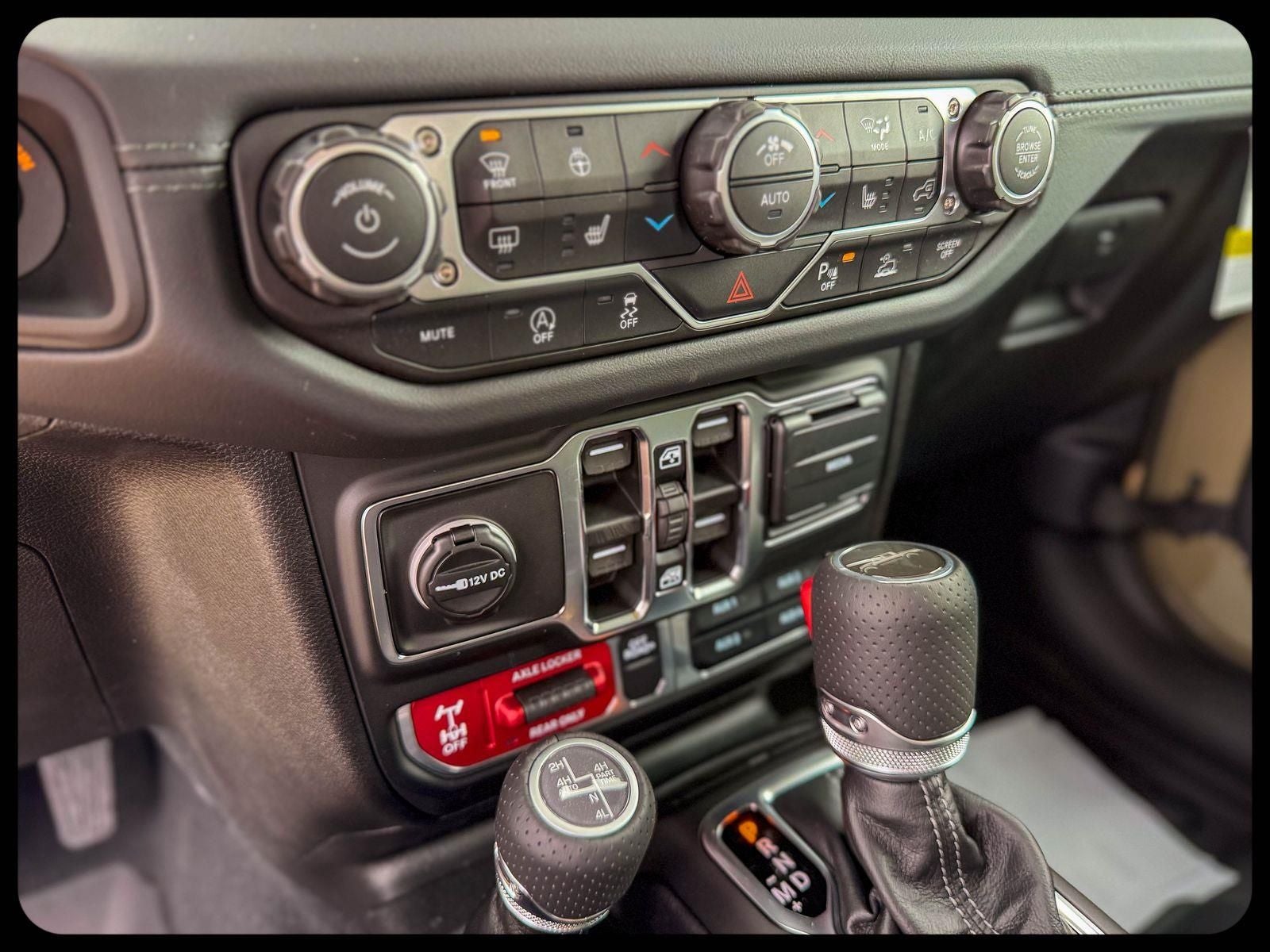 2026 Jeep Gladiator GLADIATOR MOJAVE X 4X4