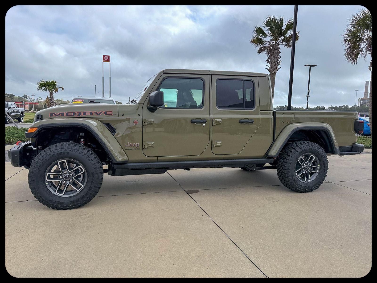2026 Jeep Gladiator GLADIATOR MOJAVE X 4X4
