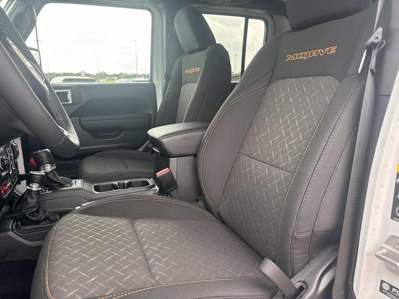 2026 Jeep Gladiator GLADIATOR MOJAVE 4X4