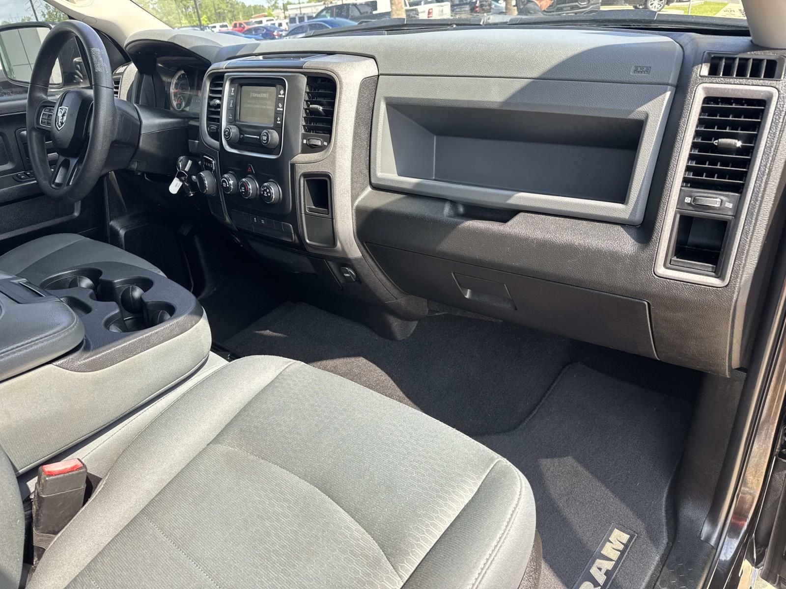 2019 RAM 1500 Classic Express Crew Cab 4x2 5'7' Box
