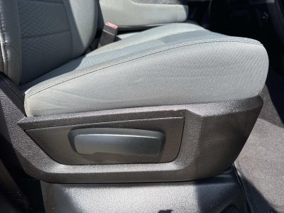 2019 RAM 1500 Classic Express Crew Cab 4x2 5'7' Box