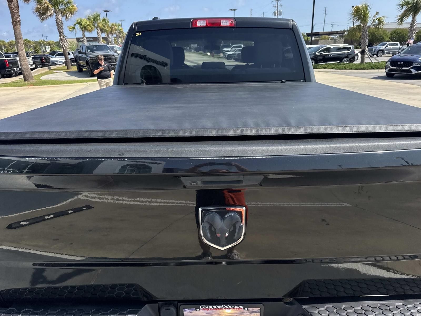 2019 RAM 1500 Classic Express Crew Cab 4x2 5'7' Box