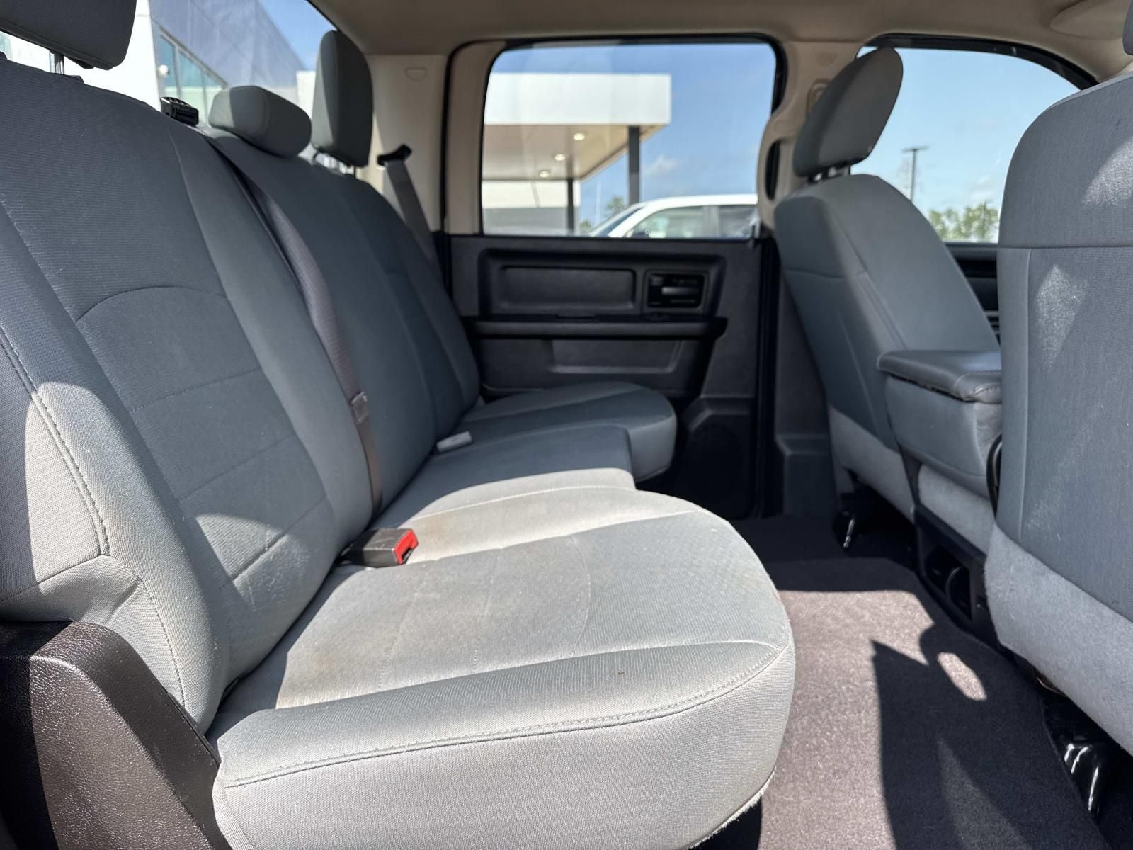 2019 RAM 1500 Classic Express Crew Cab 4x2 5'7' Box