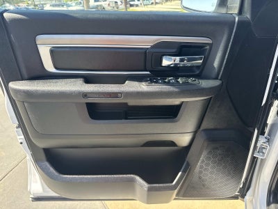 2024 RAM 1500 Classic Warlock Crew Cab 4x2 5'7' Box