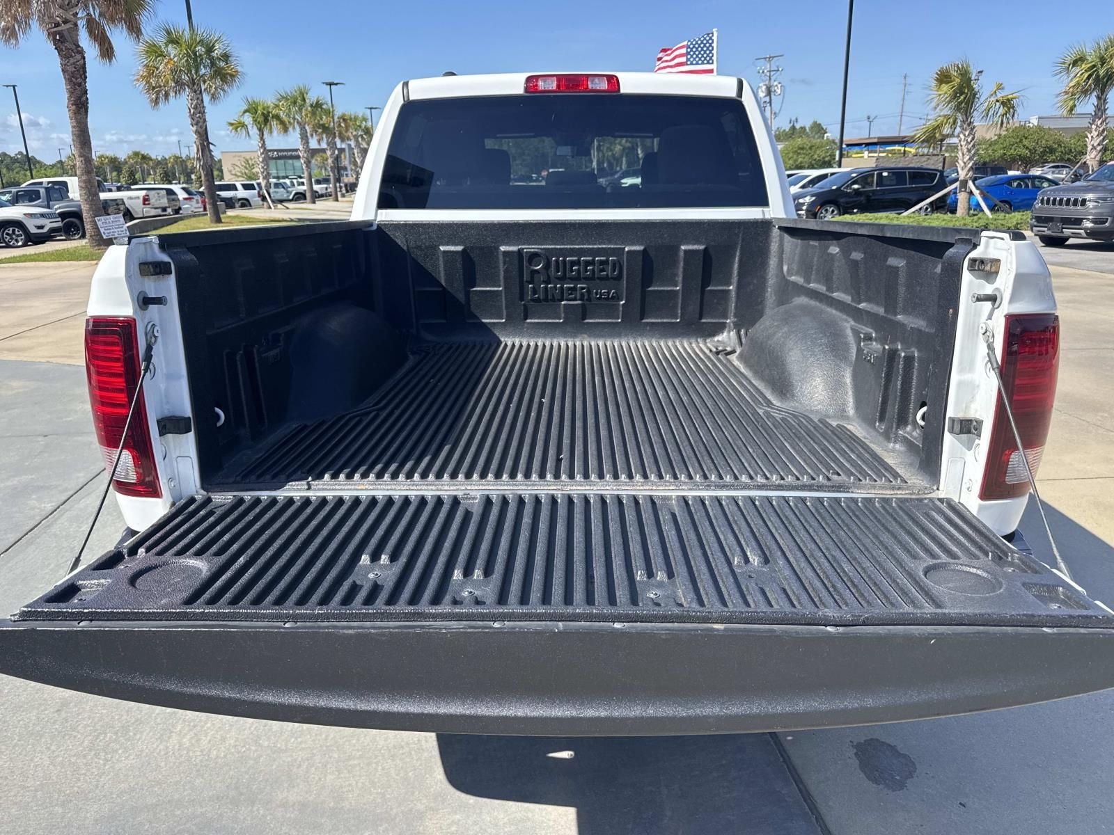 2024 RAM 1500 Classic Warlock Crew Cab 4x2 5'7' Box