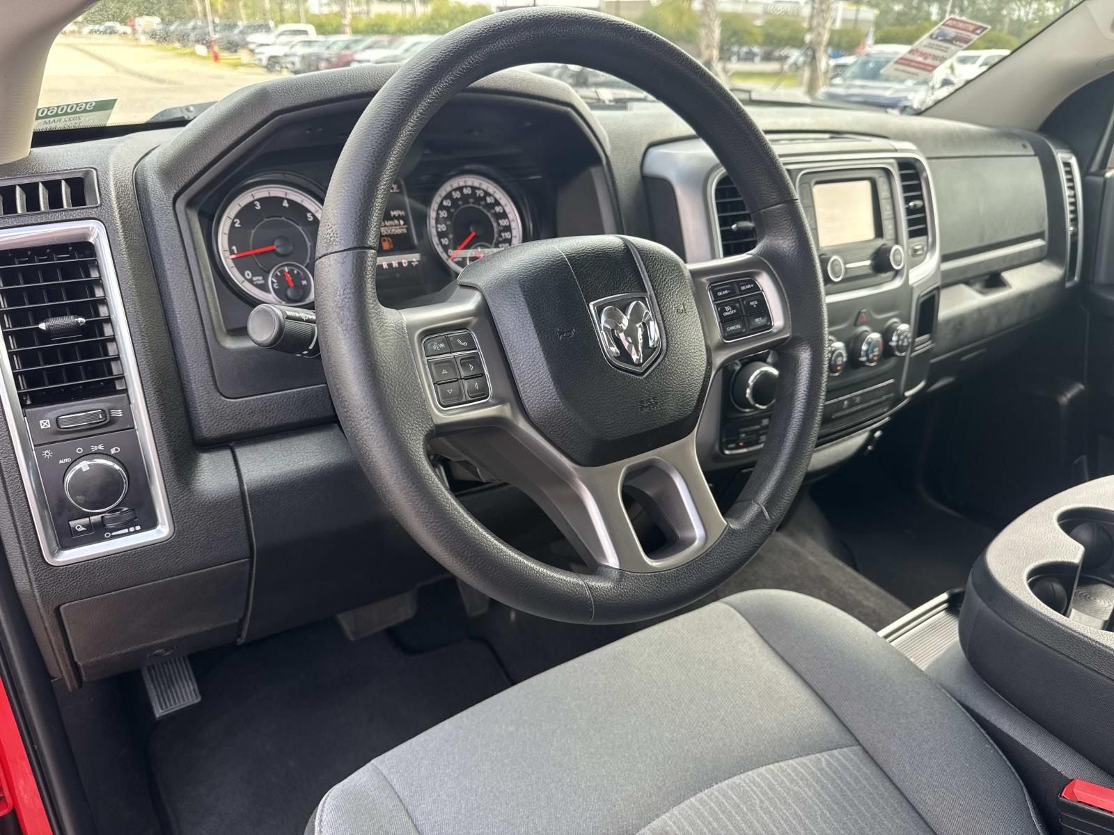 2022 RAM 1500 Classic SLT Crew Cab 4x4 5'7' Box