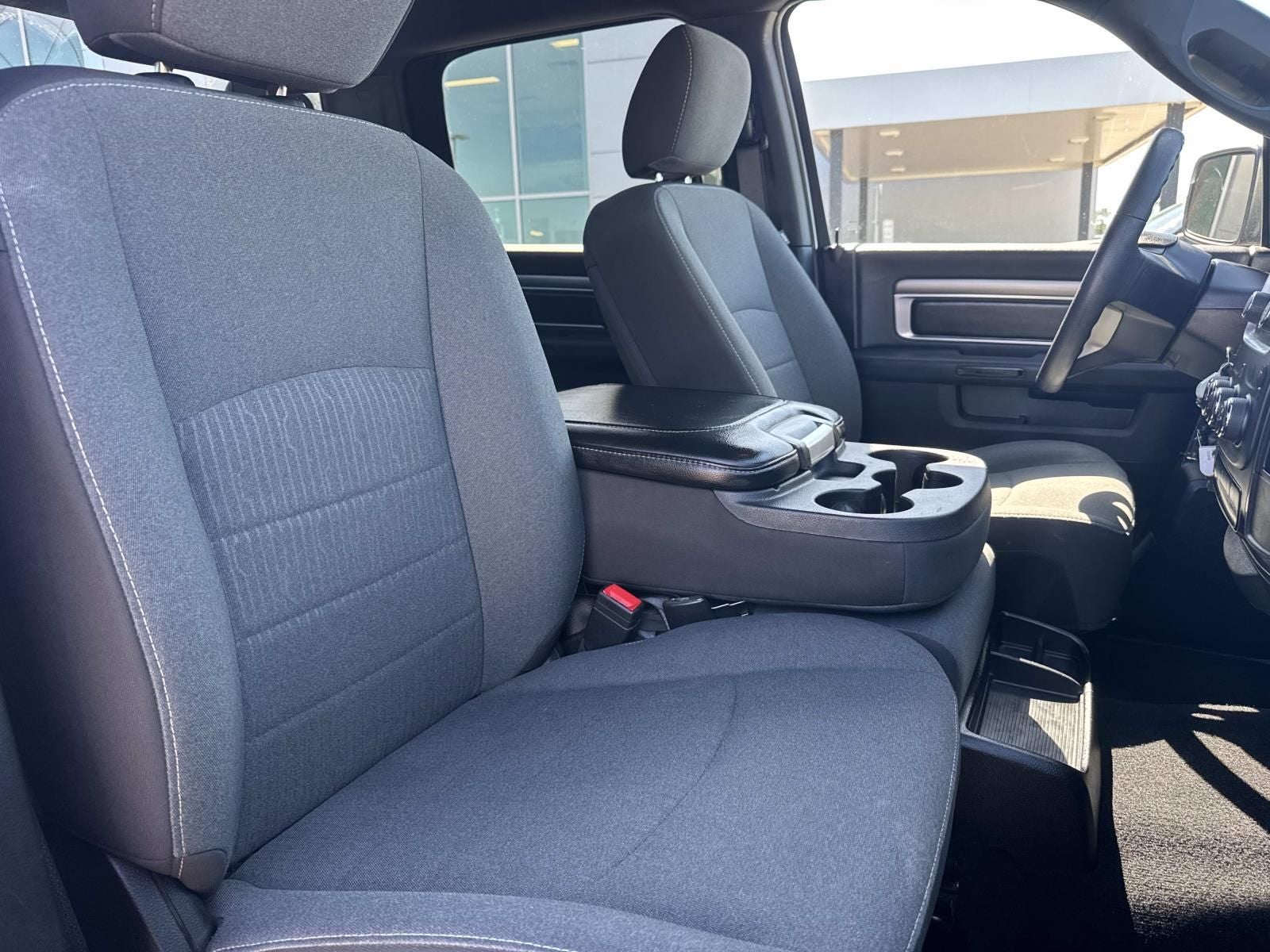 2024 RAM 1500 Classic Warlock Crew Cab 4x4 5'7' Box