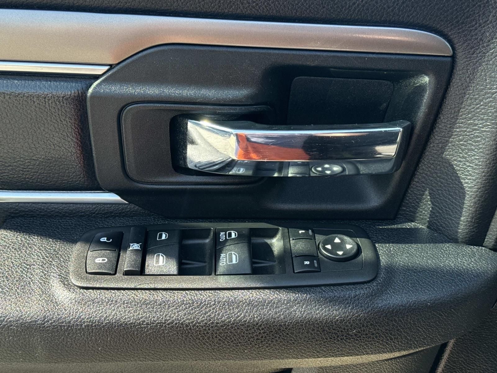 2024 RAM 1500 Classic Warlock Crew Cab 4x4 5'7' Box