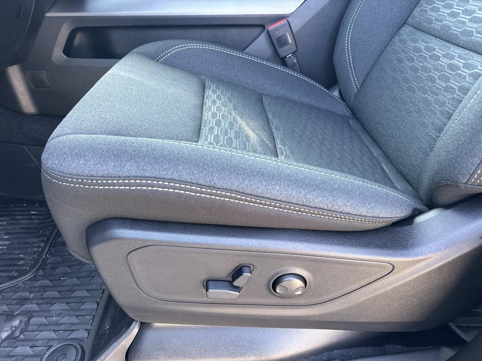 2026 RAM 1500 RAM 1500 BIG HORN QUAD CAB 4X2 6'4' BOX