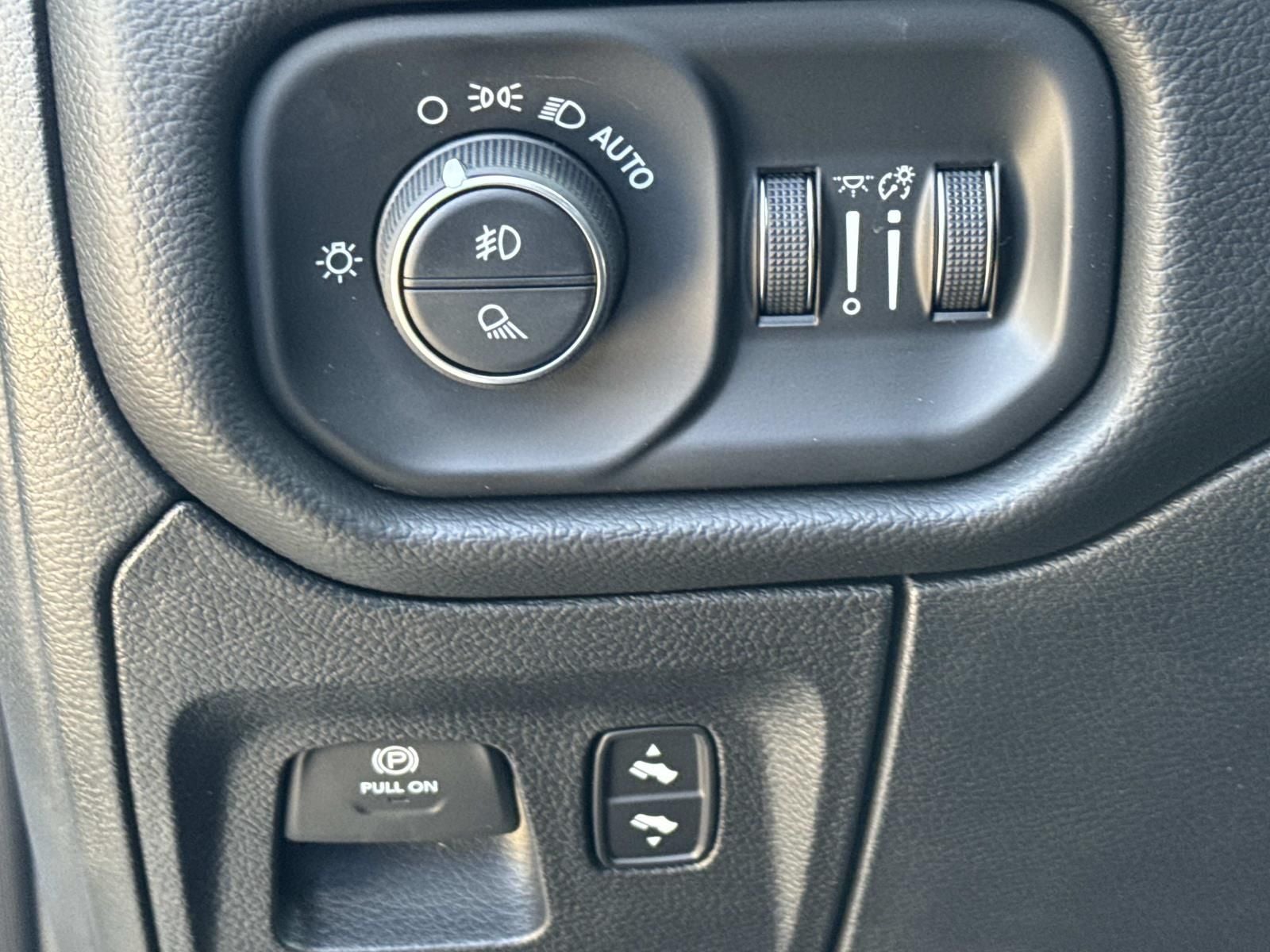 2026 RAM 1500 RAM 1500 BIG HORN QUAD CAB 4X2 6'4' BOX