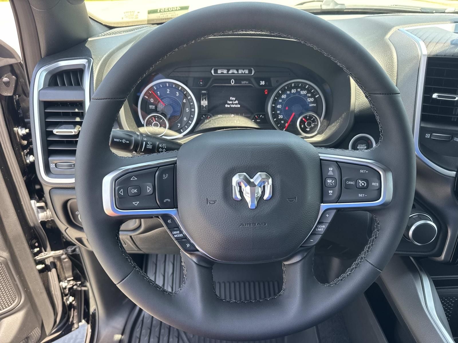 2026 RAM Ram 1500 RAM 1500 BIG HORN QUAD CAB 4X2 6'4' BOX