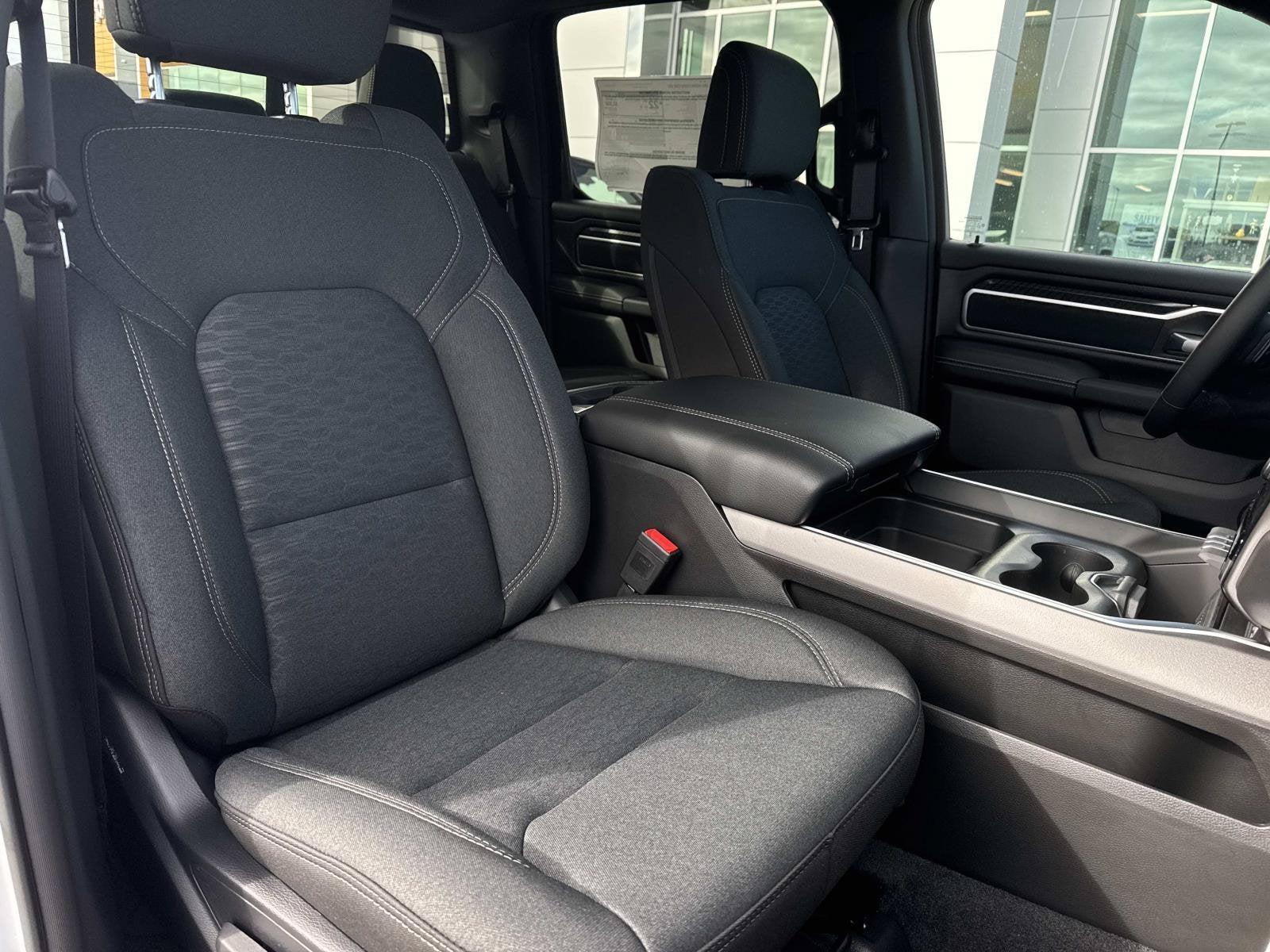 2027 RAM Ram 1500 RAM 1500 BIG HORN CREW CAB 4X2 5'7' BOX