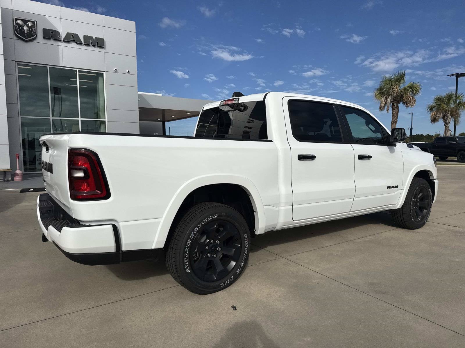 2027 RAM Ram 1500 RAM 1500 BIG HORN CREW CAB 4X2 5'7' BOX