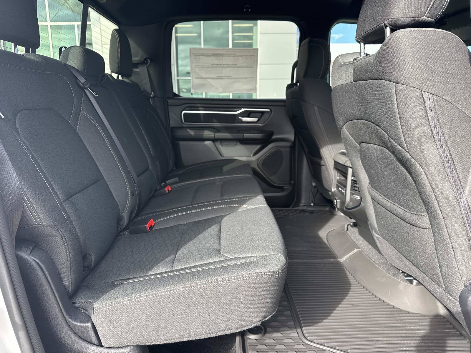 2027 RAM Ram 1500 RAM 1500 BIG HORN CREW CAB 4X2 5'7' BOX