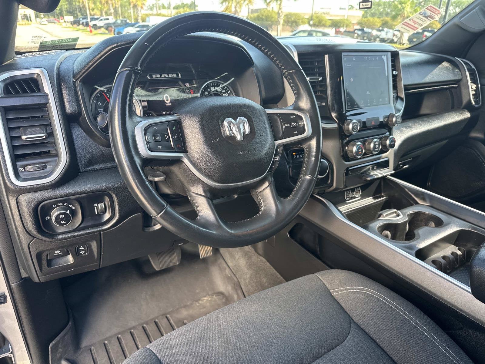 2022 RAM 1500 Big Horn Crew Cab 4x2 5'7' Box