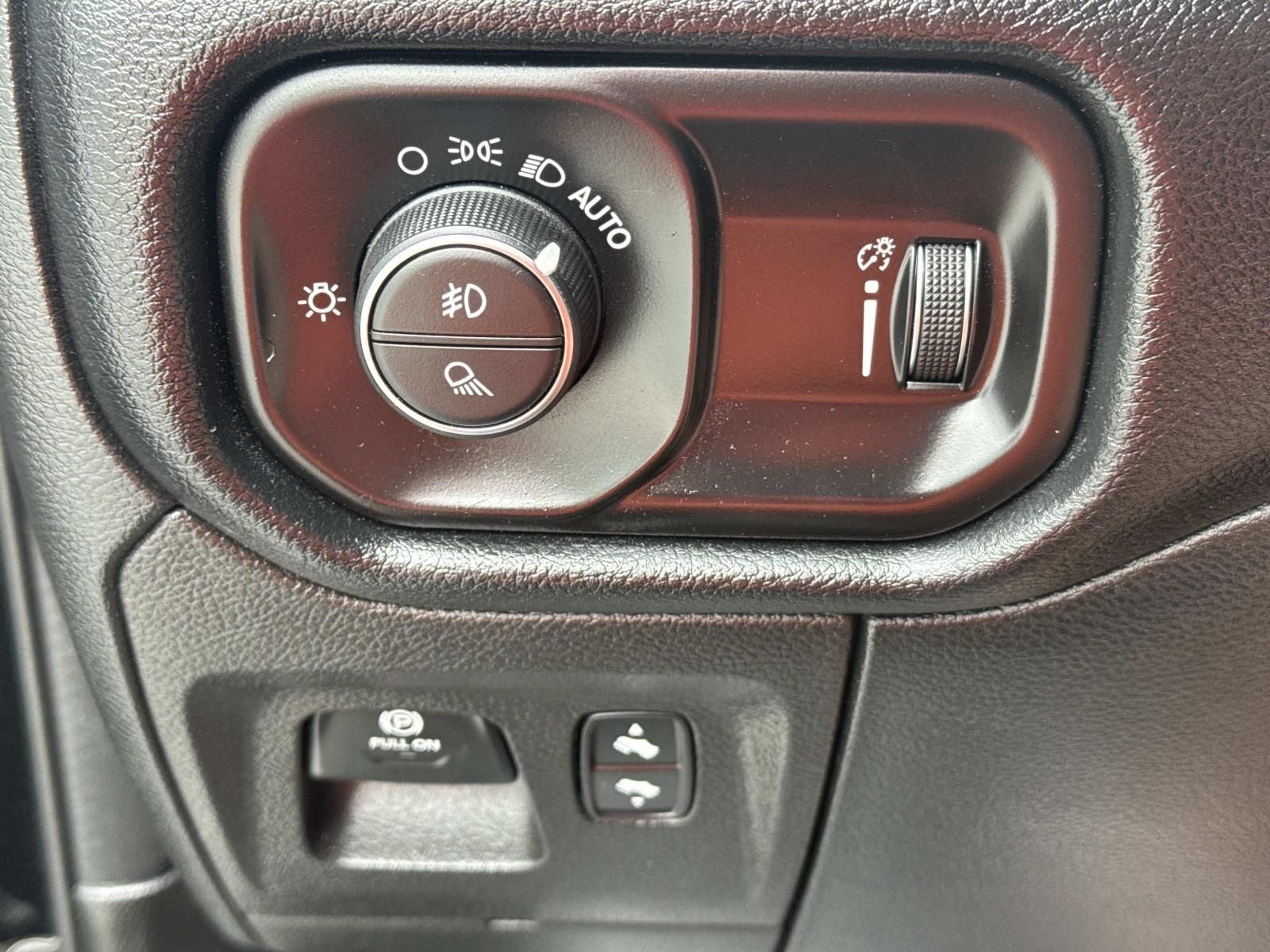 2022 RAM 1500 Big Horn Crew Cab 4x2 5'7' Box