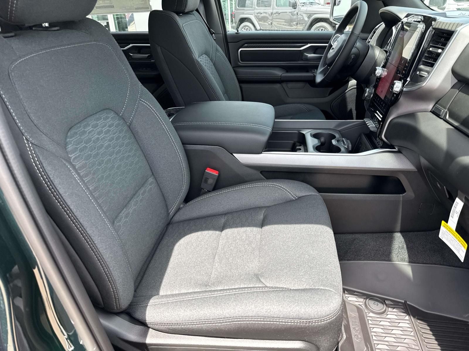 2026 RAM Ram 1500 RAM 1500 BIG HORN CREW CAB 4X2 5'7' BOX