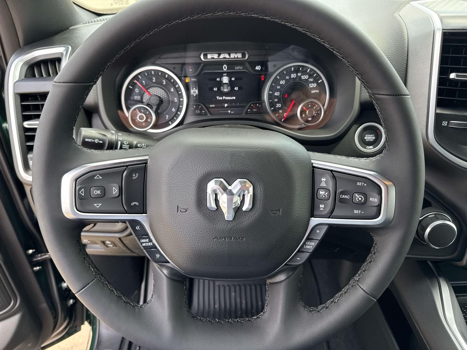 2026 RAM Ram 1500 RAM 1500 BIG HORN CREW CAB 4X2 5'7' BOX