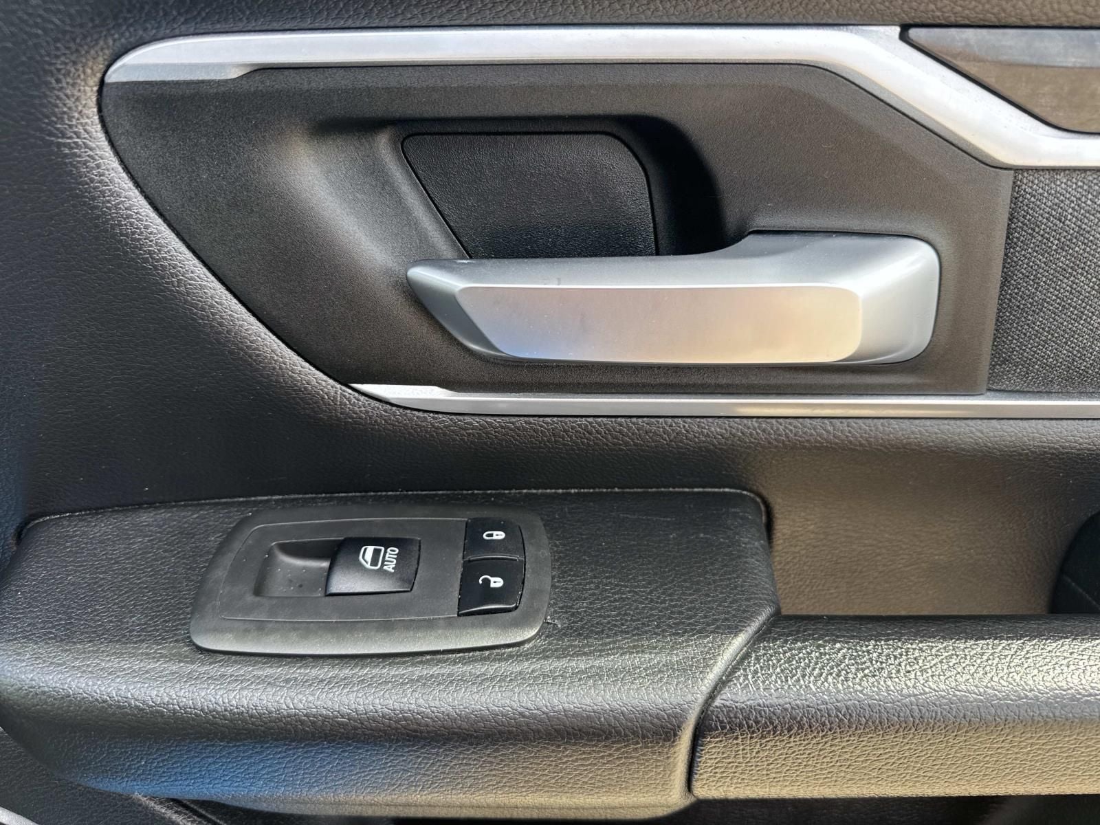 2022 RAM 1500 Lone Star Crew Cab 4x2 5'7' Box