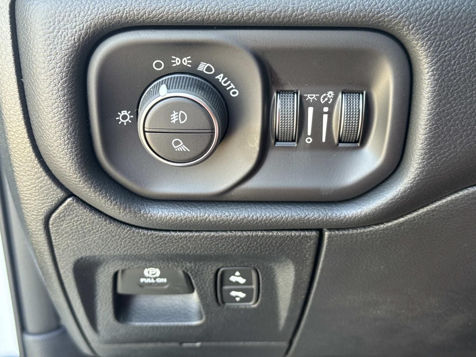2026 RAM Ram 1500 RAM 1500 BIG HORN CREW CAB 4X2 5'7' BOX