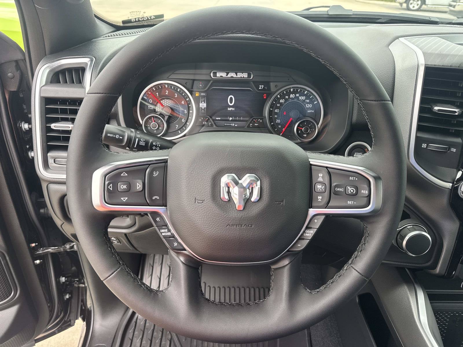 2027 RAM Ram 1500 RAM 1500 BIG HORN CREW CAB 4X2 5'7' BOX