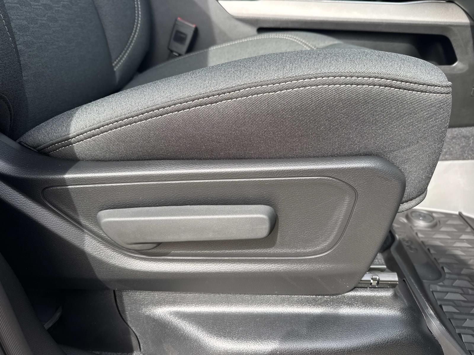 2026 RAM Ram 1500 RAM 1500 BIG HORN CREW CAB 4X2 5'7' BOX