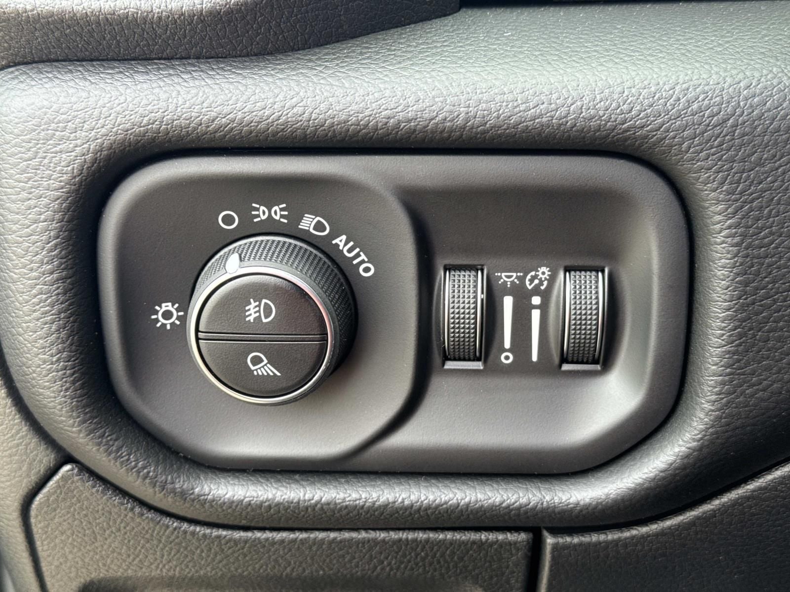 2026 RAM Ram 1500 RAM 1500 BIG HORN CREW CAB 4X2 5'7' BOX