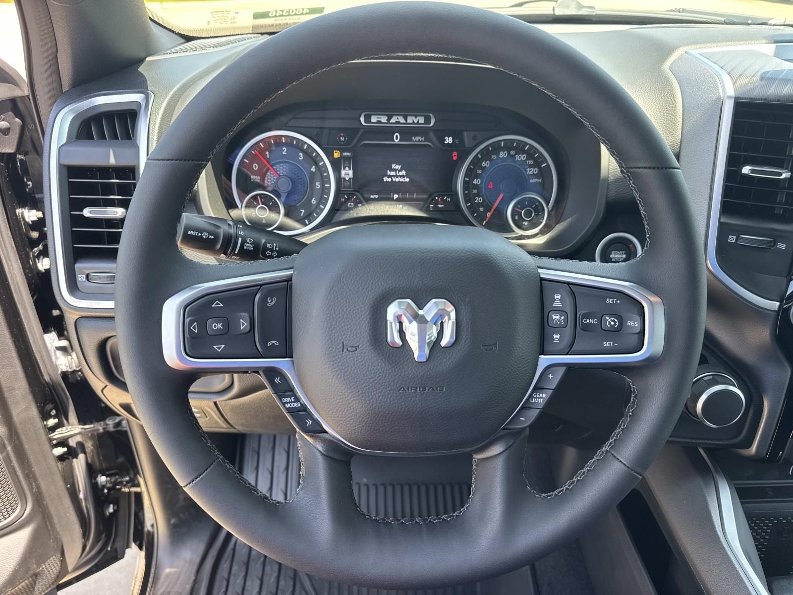 2026 RAM Ram 1500 RAM 1500 BIG HORN CREW CAB 4X2 5'7' BOX