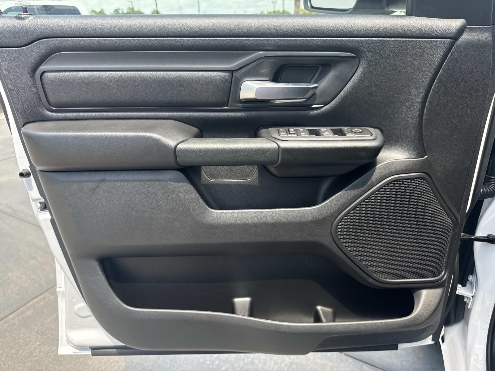 2026 RAM Ram 1500 RAM 1500 EXPRESS CREW CAB 4X2 5'7' BOX