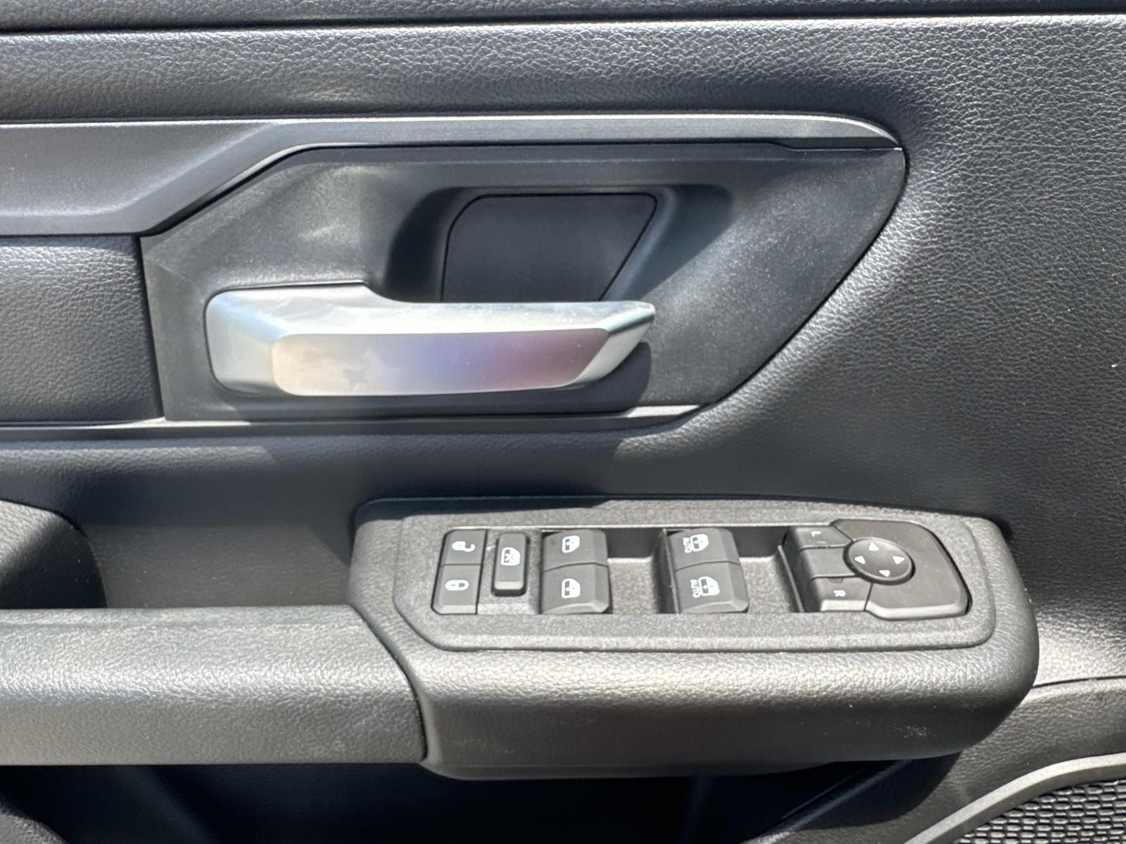 2026 RAM Ram 1500 RAM 1500 EXPRESS CREW CAB 4X2 5'7' BOX