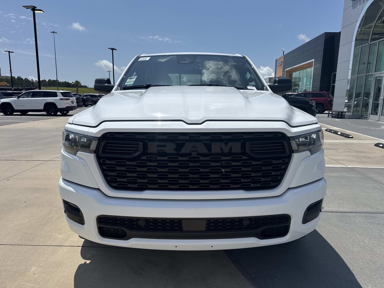 2026 RAM Ram 1500 RAM 1500 EXPRESS CREW CAB 4X2 5'7' BOX