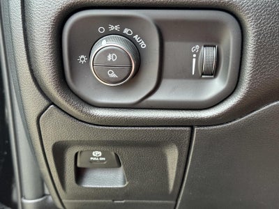2026 RAM Ram 1500 RAM 1500 EXPRESS CREW CAB 4X2 5'7' BOX