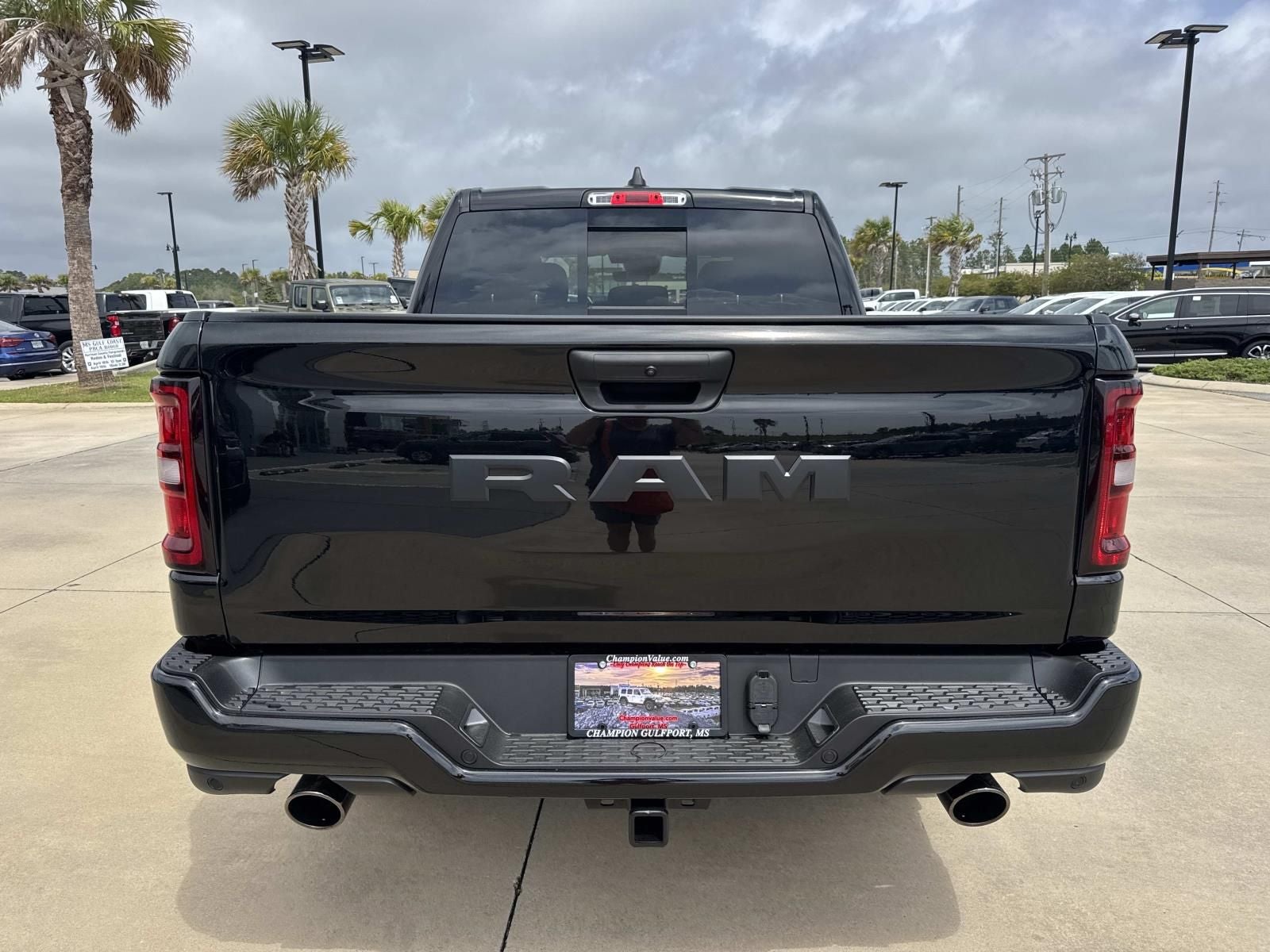 2026 RAM Ram 1500 RAM 1500 EXPRESS CREW CAB 4X2 5'7' BOX