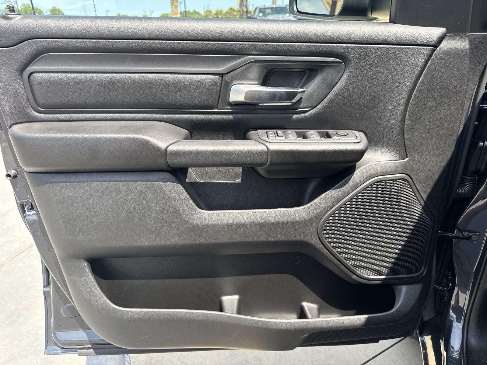 2026 RAM Ram 1500 RAM 1500 EXPRESS CREW CAB 4X2 5'7' BOX